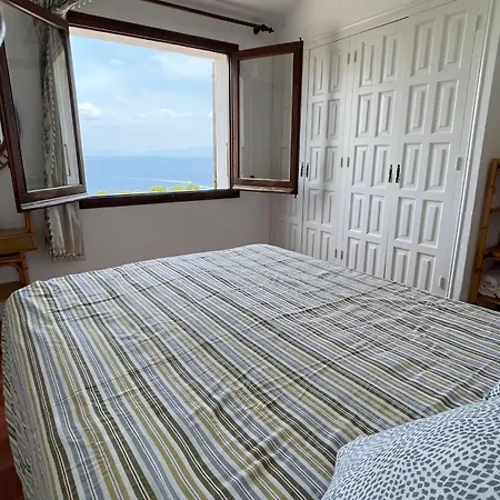 Апартаменты 115 Carrer Punta Montgo