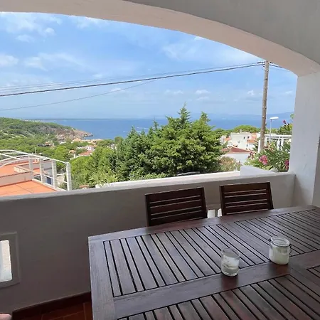 115 Carrer Punta Montgo Апартаменты *