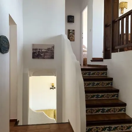 Апартаменты 115 Carrer Punta Montgo